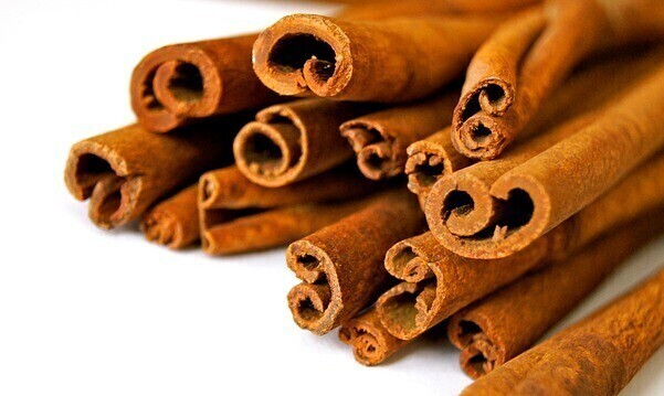 Cinnamon essential oil